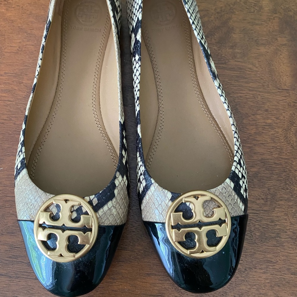 Tory Burch snakeskin, black patent flats, 8.5